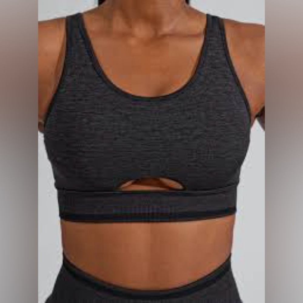 BUFFBUNNY Charcoal Cutout Sports Bra - Reversible Size XL